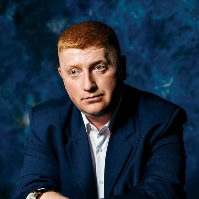Василий  Леонов